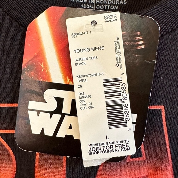 Star Wars Vintage Graphic “The Force Awakens” Black Tee in Sz. L -NWT - Picture 3 of 8
